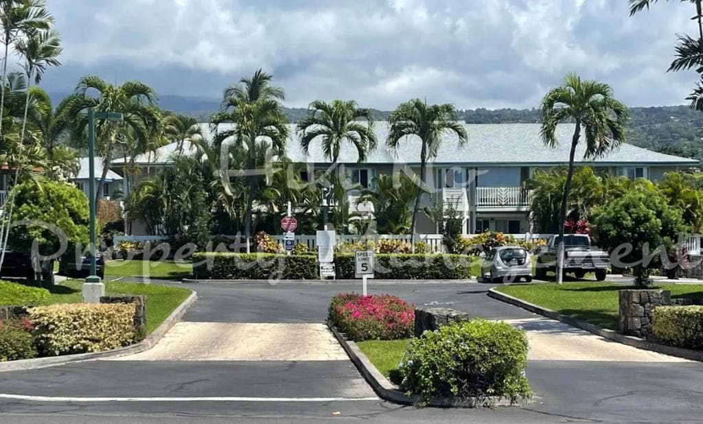 Primary Photo - 75-6081 Ali'i Dr, Apt N-201