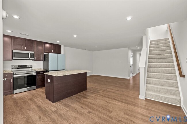 Foto del edificio - 3372 Dewsberry Ln