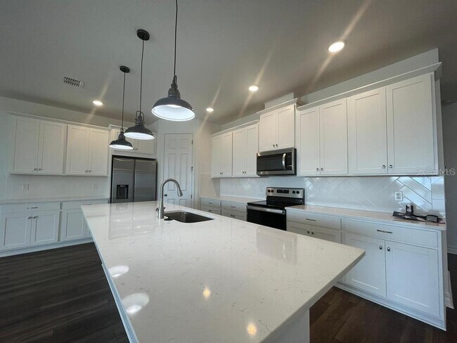 Building Photo - 2255 Garden Belle Dr
