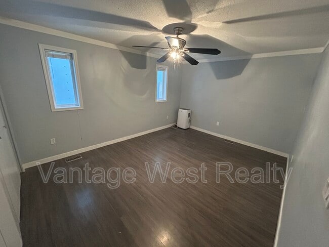 Photo du bâtiment - 2417 Apollo Rd