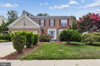 Building Photo - 820 Chatsworth Dr