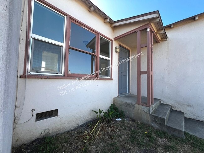 Building Photo - 554 Campodonico Ave