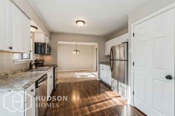 Building Photo - 13 Bristlecone Ct