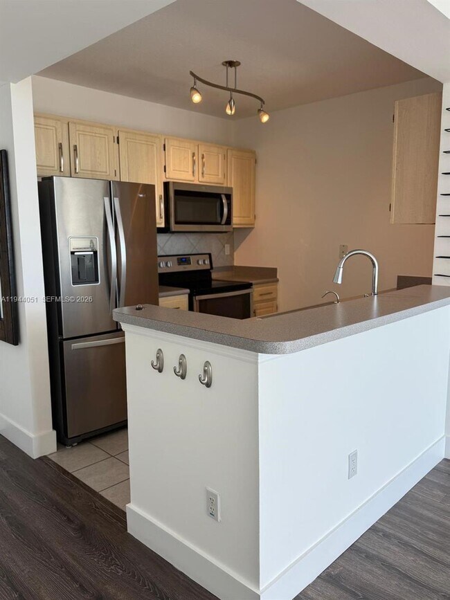 Foto del edificio - 2665 SW 37th Ave