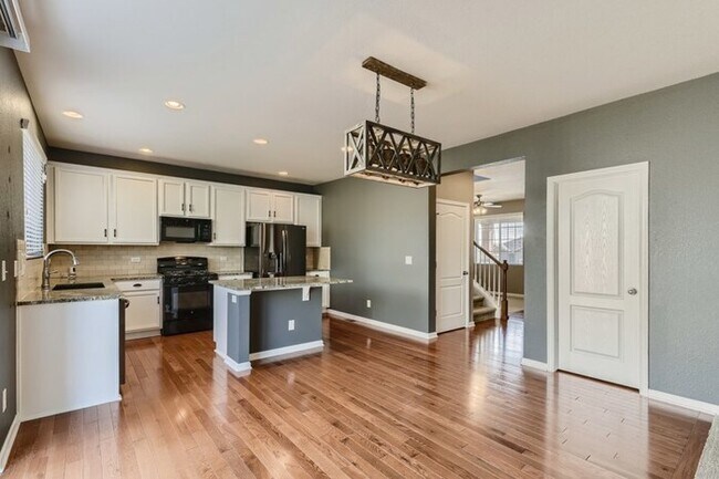 Foto del edificio - 5863 Haywagon Lane, Castle Rock, CO, 80108