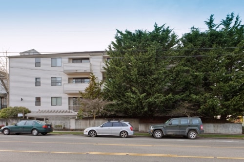 Primary Photo - 6215 Phinney Ave N