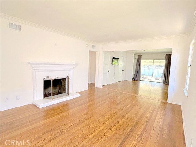 Building Photo - 14722 Addison St