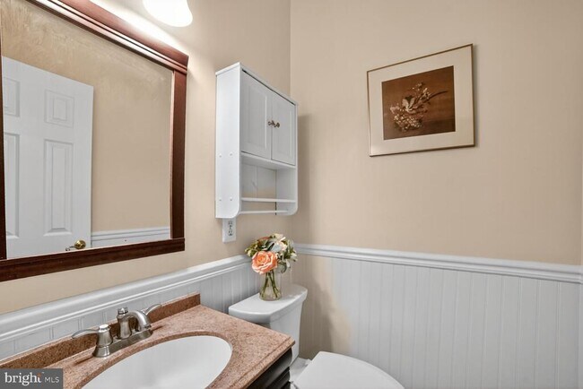 Foto del edificio - 6134 Pine Crest Ln