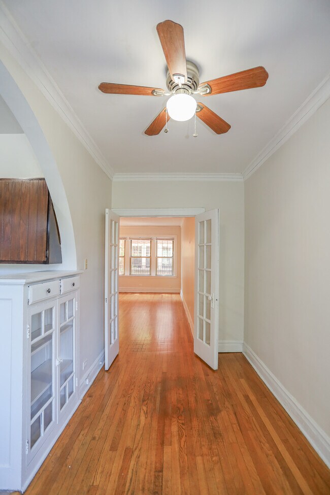 Foto del edificio - 5726 S Blackstone Ave