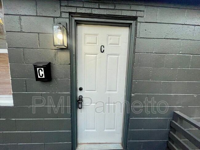 Foto del edificio - 2205 Harper St