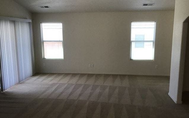 Building Photo - 2043 Violeta Way SE