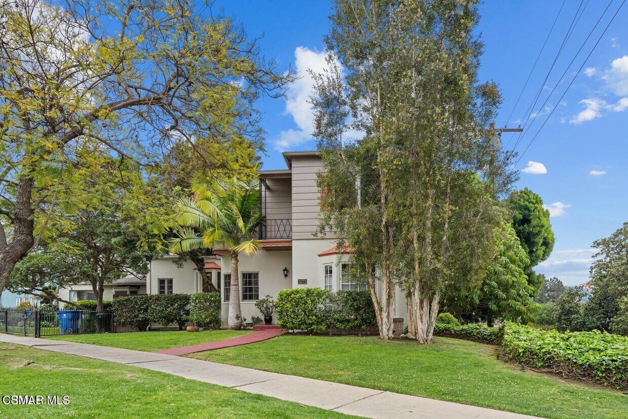 Foto principal - 3136 Griffith Park Blvd