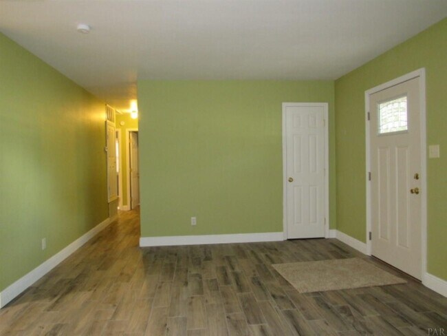 Building Photo - 5625 Graymont Ln