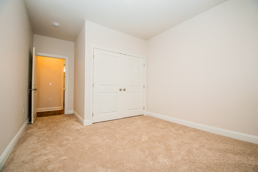 Taylor Court Apartments photo 3
