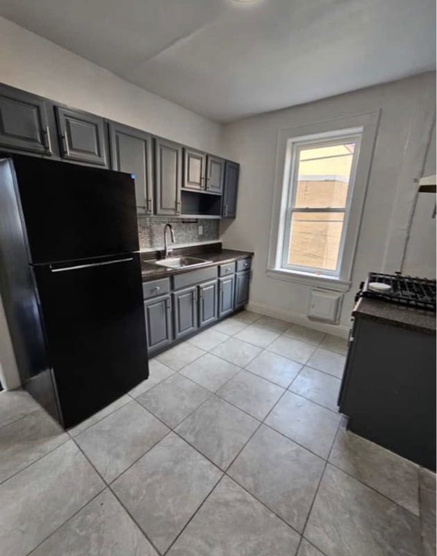 Foto del edificio - 784 Clinton Ave