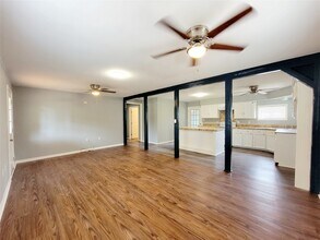 Building Photo - 15590 Magnolia Park