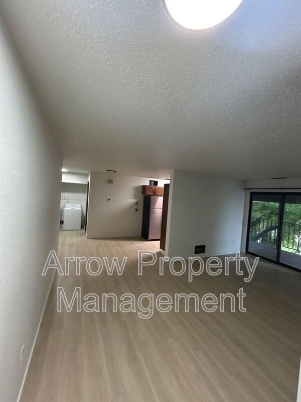 Foto del edificio - 203 E Arbor Ave