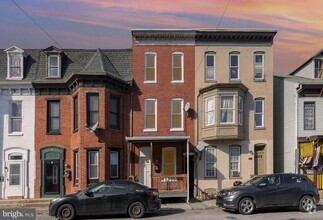 Building Photo - 571 W Philadelphia St