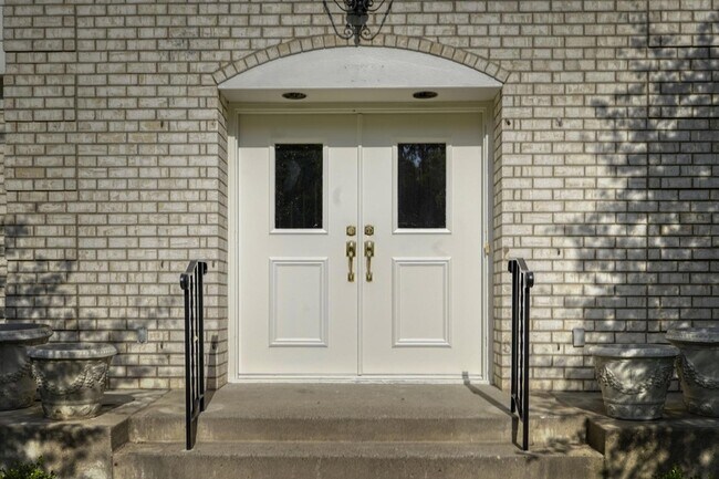 Foto del edificio - 5721 Londonderry Rd