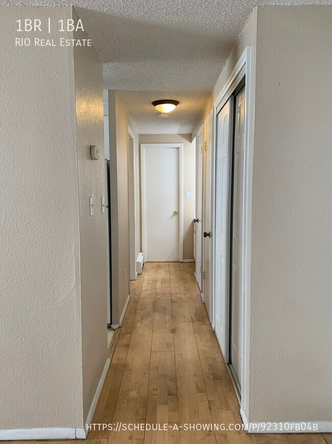 Foto del edificio - 1148 N Washington St