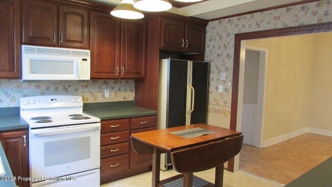 Foto del edificio - 217 Crown Ave