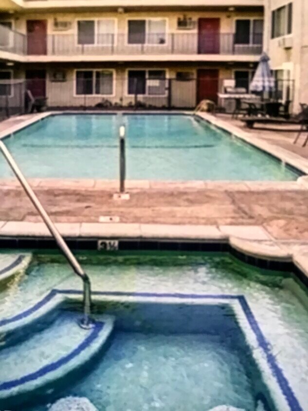 Foto del edificio - 20327 Saticoy St