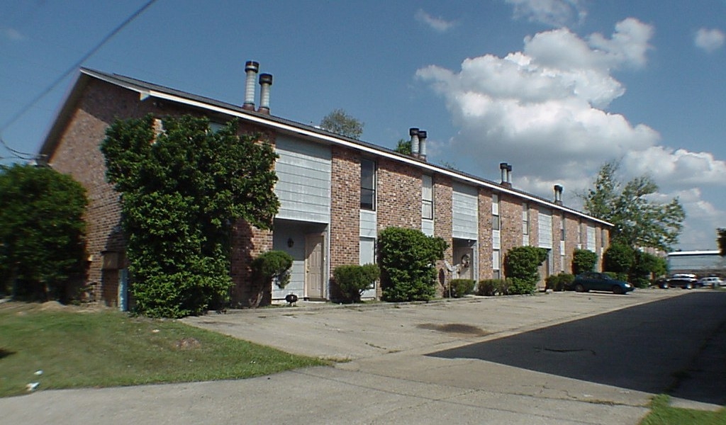 Primary Photo - 1835 Ryder Dr