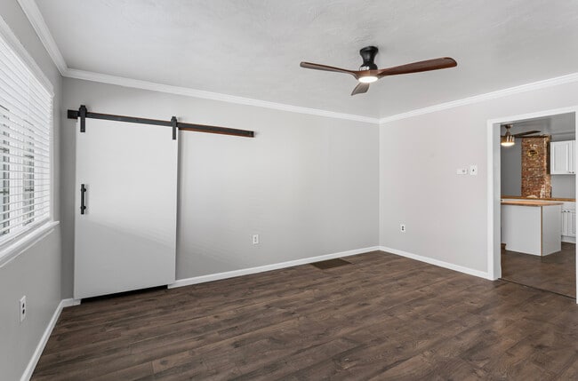 Building Photo - 2810 Edwards Way