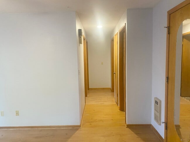 Photo - 1029 SE 149th Pl (Portland, OR) Apartment