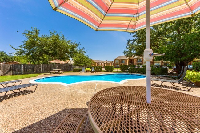 Quail Crossing Apartments Apartments Grand Prairie, TX