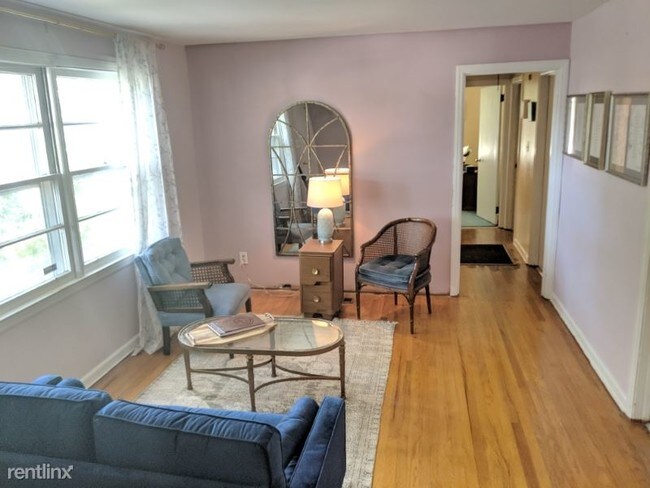 Building Photo - 3 br, 2 bath House - 2105 East 60th Street