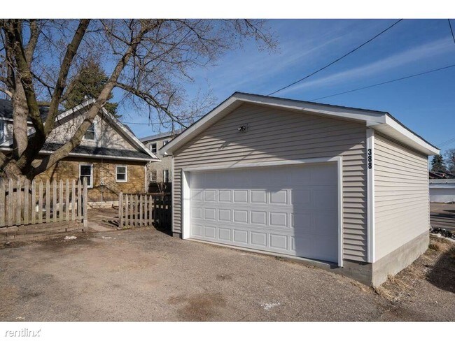 Building Photo - 388 Snelling Ave S