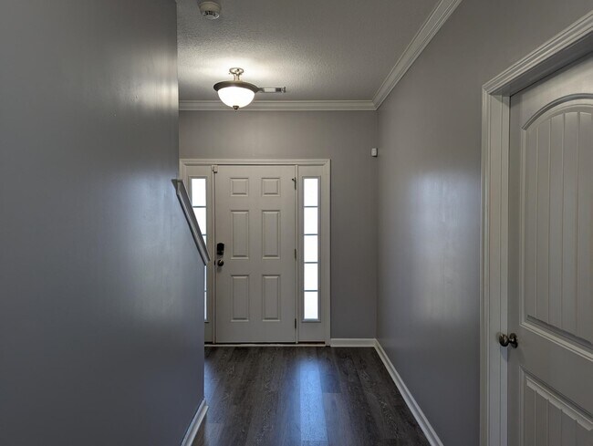 Foto del edificio - 212 Calm Oaks Cir