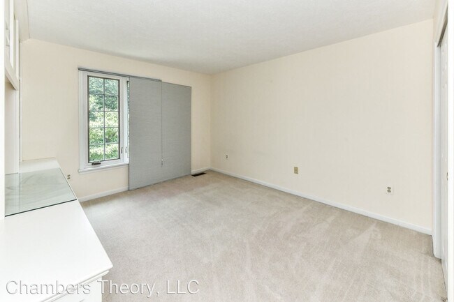 Foto del edificio - 4 br, 3.5 bath House - 7844 Belleflower Dr.