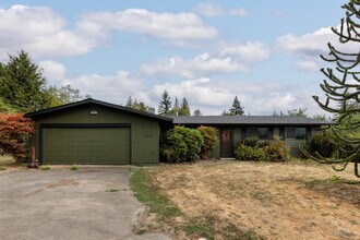 Building Photo - 74693 Hale Ln
