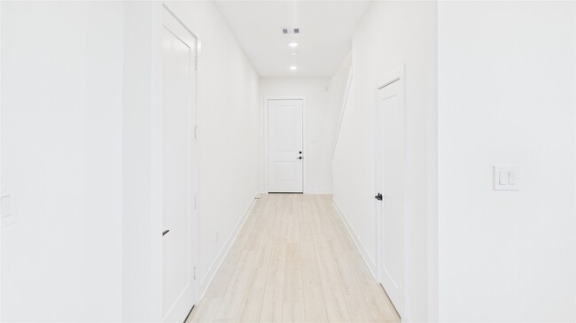 Foto del edificio - 9606 Valeca Dr