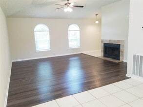 Building Photo - 3731 Westheimer Pl Dr