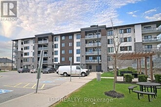 Building Photo - 104 Summit Ridge Dr