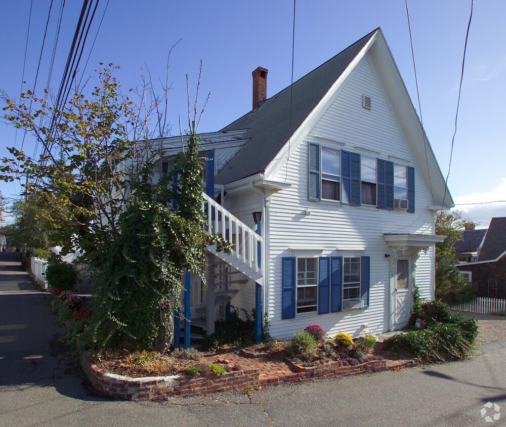 Primary Photo - 9 Soper St