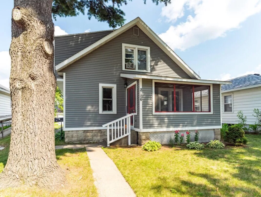 2106 Charles St Unit 2106, La Crosse, WI 54603 2106 Charles St La Crosse, WI Apartments for
