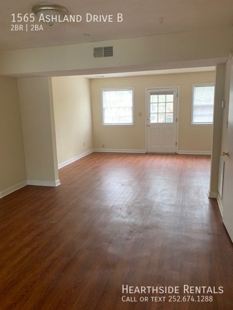 Foto del edificio - 1565 Ashland Dr