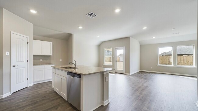 Foto del edificio - 105 Whirlaway Dr