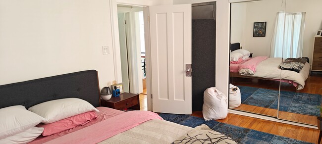 Bedroom 1 - 5210 W Cullom Ave