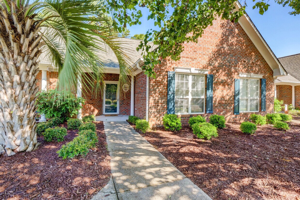 Primary Photo - 1600 Sturdivant Dr