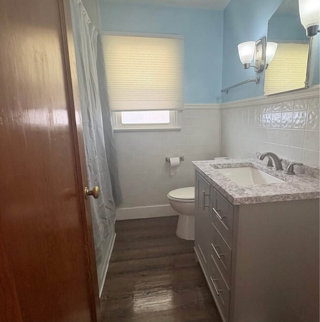 Foto del edificio - 1620 E 18th St