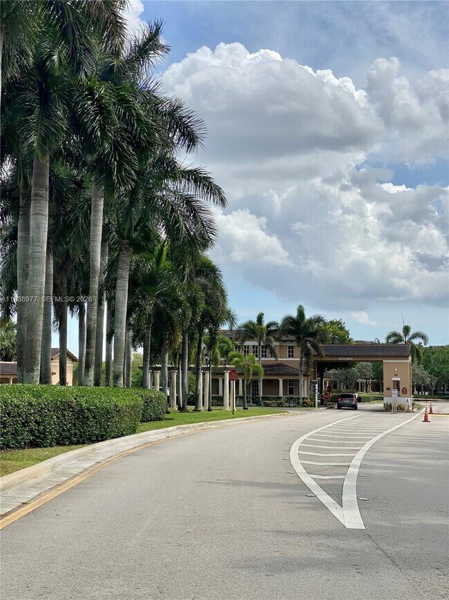 Foto del edificio - 917 SW 147th Ave