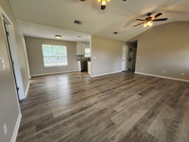 Foto del edificio - Southern Comfort Oasis: 3BR/2BA Rental Home in Valdosta, GA
