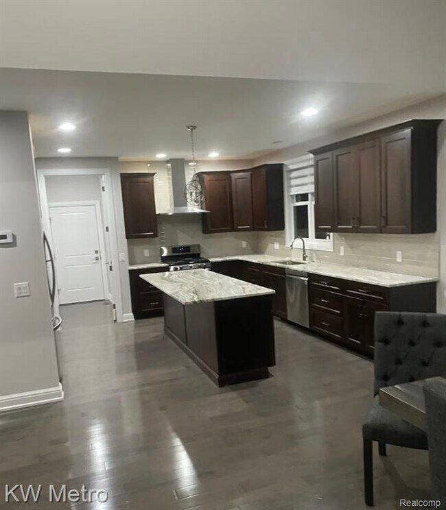 Foto del edificio - 20282 Beacon Wy