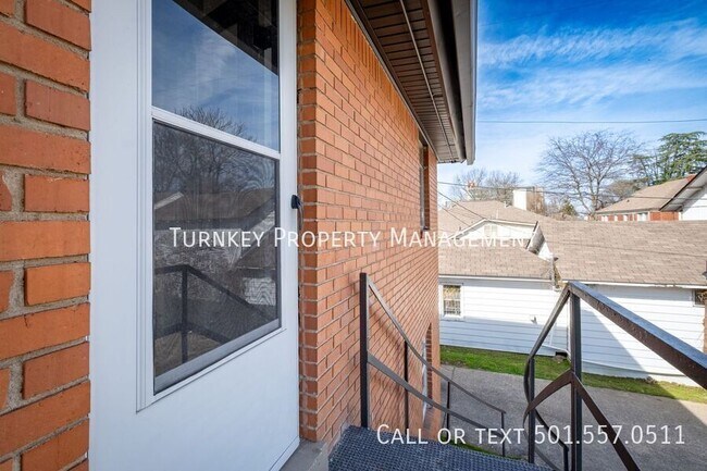 Building Photo - 615 Sherman St