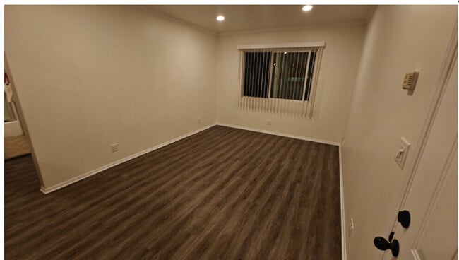 Building Photo - 2518 Mathews Ave